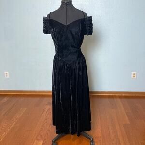 16 Karin Stevens Velvet midi fit and flare ballgown black dress off the shoulder